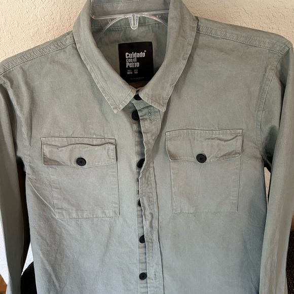 Cuidado Con el Perro Long Sleeve Button Overshirt in Women’s Sz XS - Picture 4 of 4